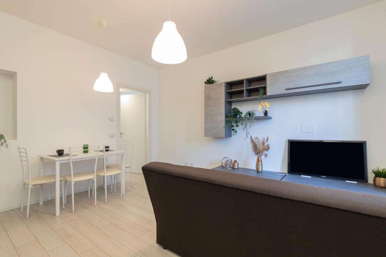I Host Apartment - Rembrandt 56 Милан Экстерьер фото